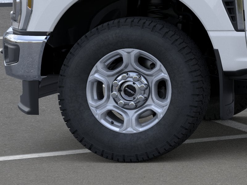 2026 Ford Super Duty F-350® XLT