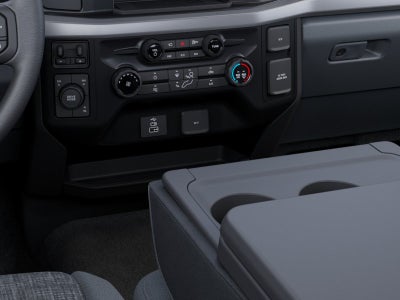 2027 Ford Super Duty F-350® XLT