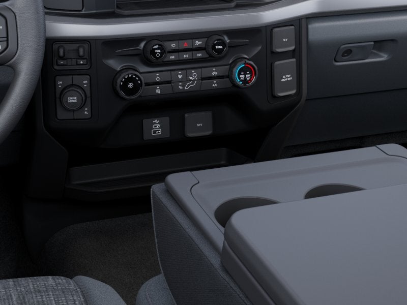 2027 Ford Super Duty F-350® XLT