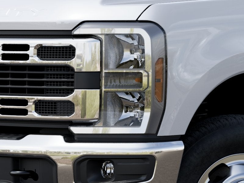 2027 Ford Super Duty F-350® XLT