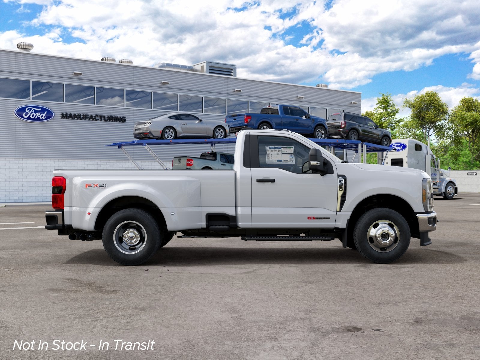 2027 Ford Super Duty F-350® XLT