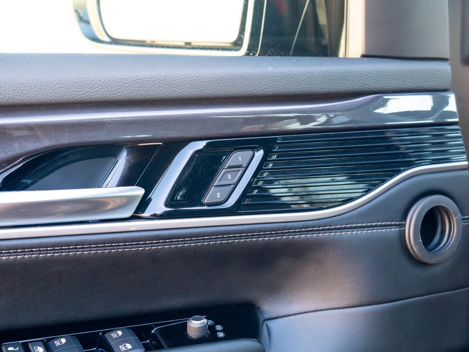 2023 Jeep Wagoneer SERIES 1 4