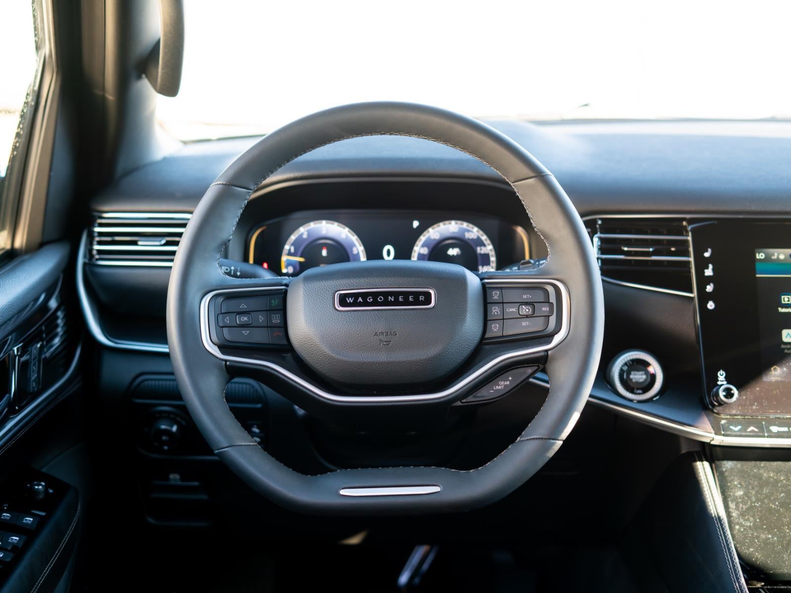 2023 Jeep Wagoneer SERIES 1 4