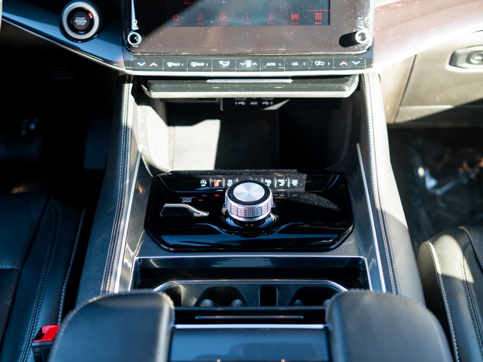 2023 Jeep Wagoneer SERIES 1 4