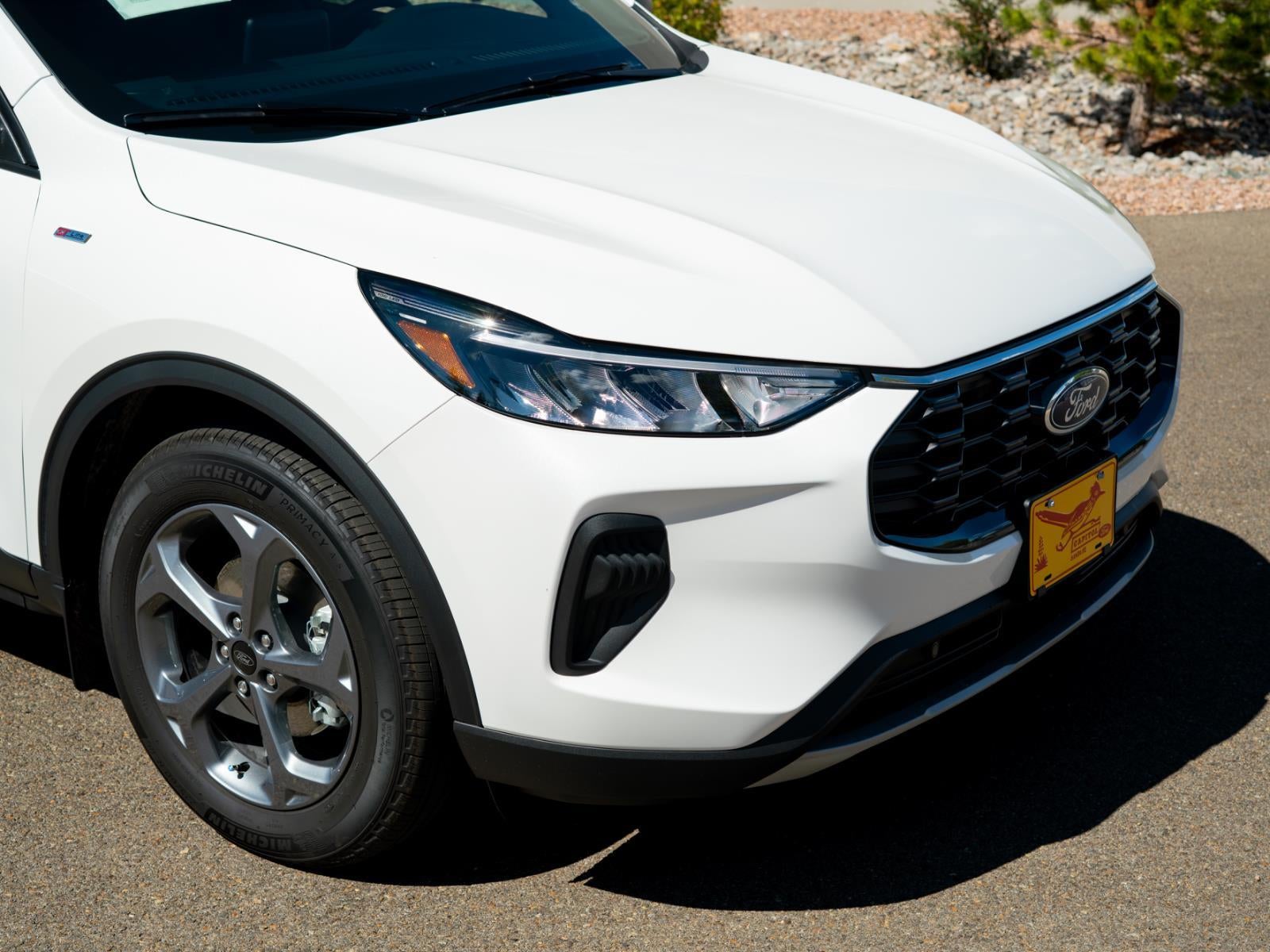 2025 Ford Escape Hybrid ST-Line