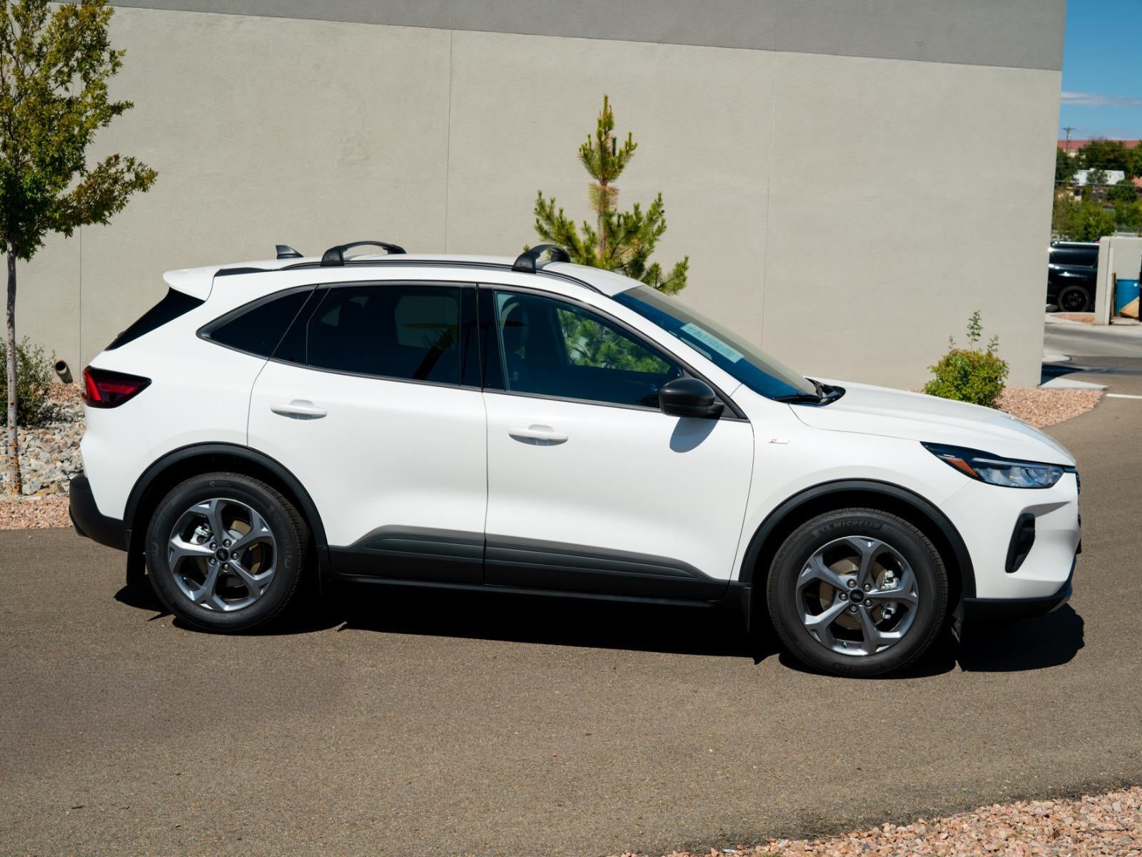 2025 Ford Escape Hybrid ST-Line