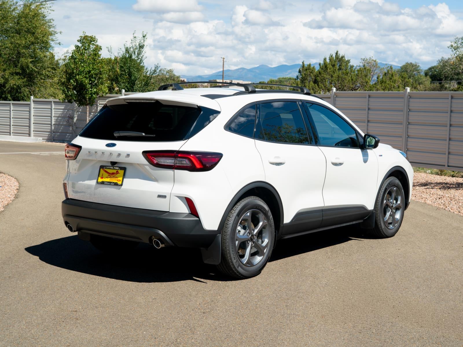 2025 Ford Escape Hybrid ST-Line