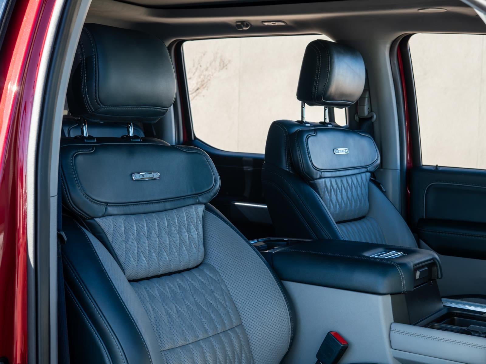 2024 Ford Super Duty F-350 DRW Limited