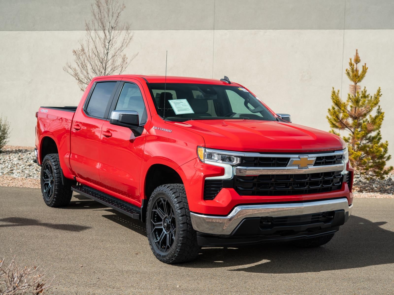2023 Chevrolet SILVERADO 1500LT 4WD