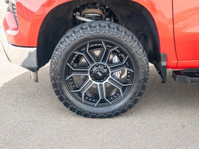 2023 Chevrolet SILVERADO 1500LT 4WD