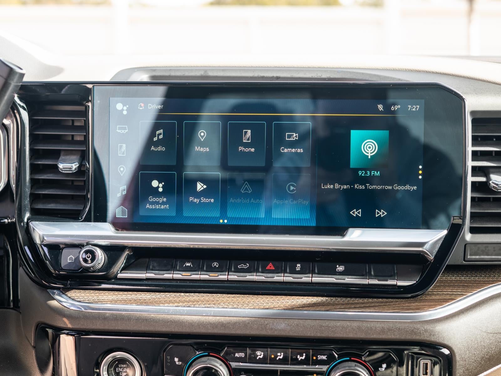 2023 Chevrolet SILVERADO 1500LT 4WD