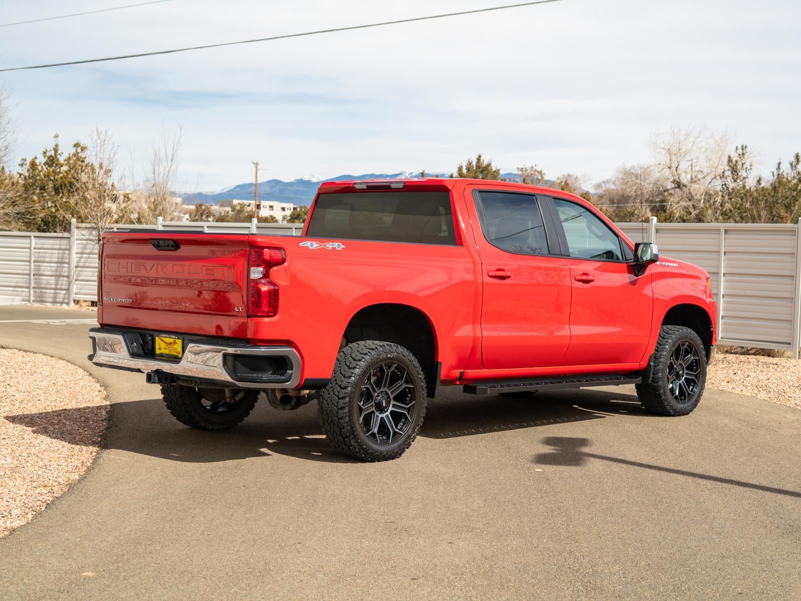 2023 Chevrolet SILVERADO 1500LT 4WD