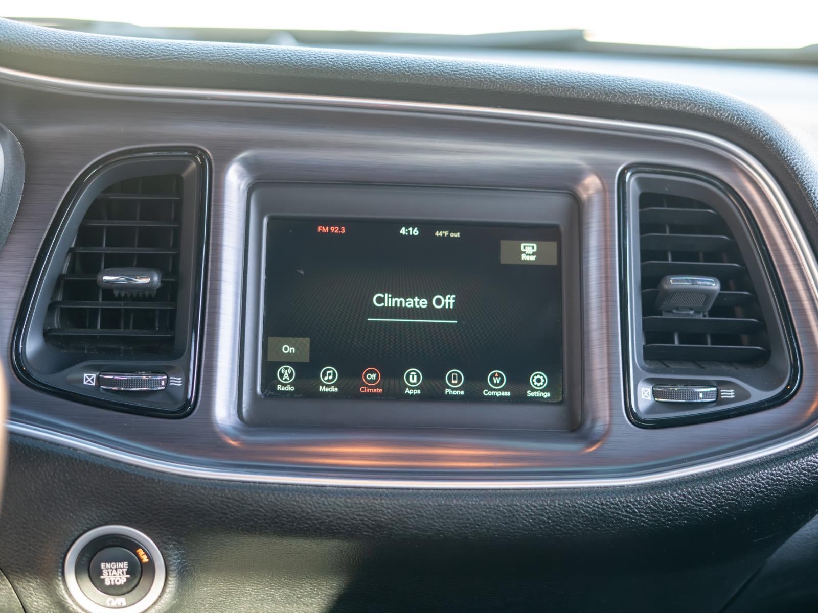 2018 Dodge CHALLENGER SXT