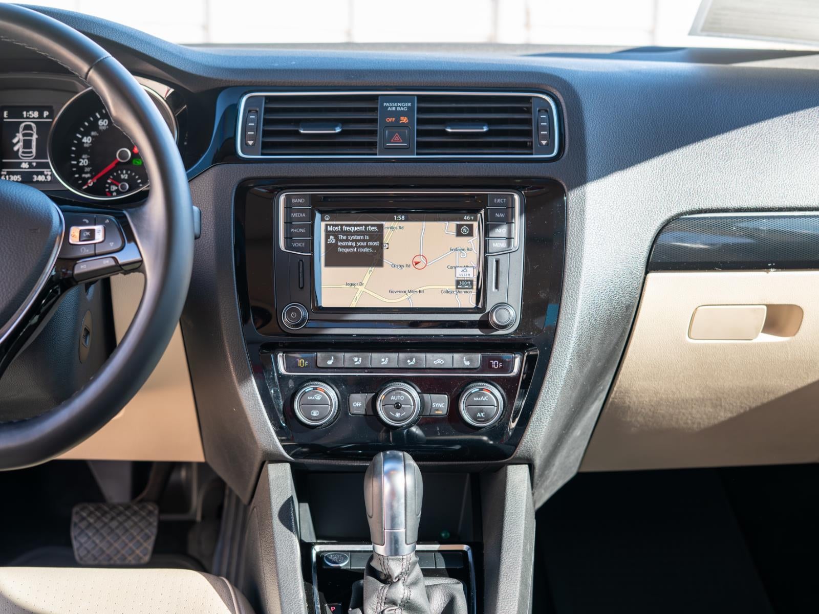 2017 Volkswagen Jetta 1.8T SEL