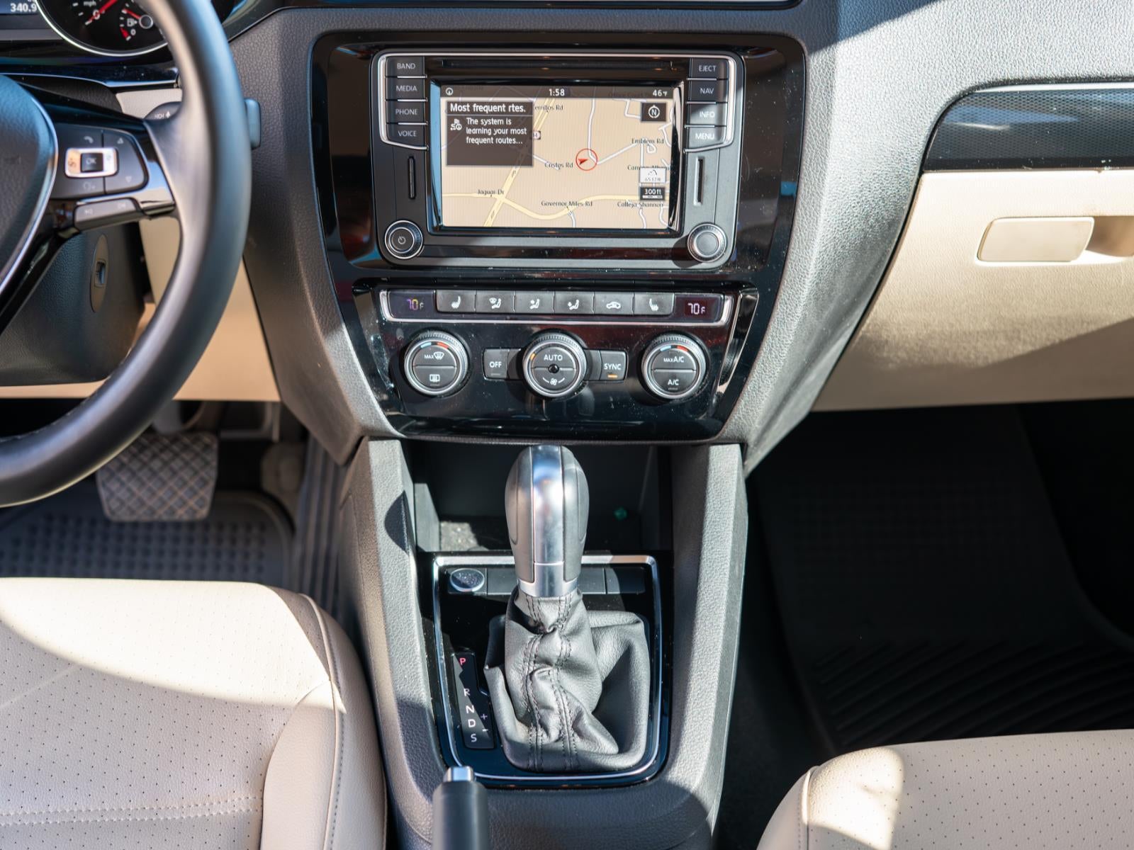 2017 Volkswagen Jetta 1.8T SEL