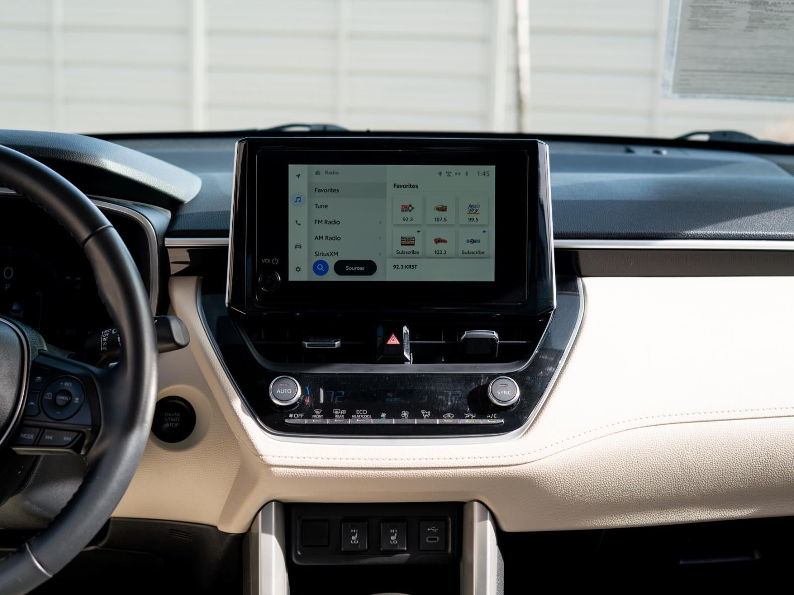 2024 Toyota Corolla Cross XLE