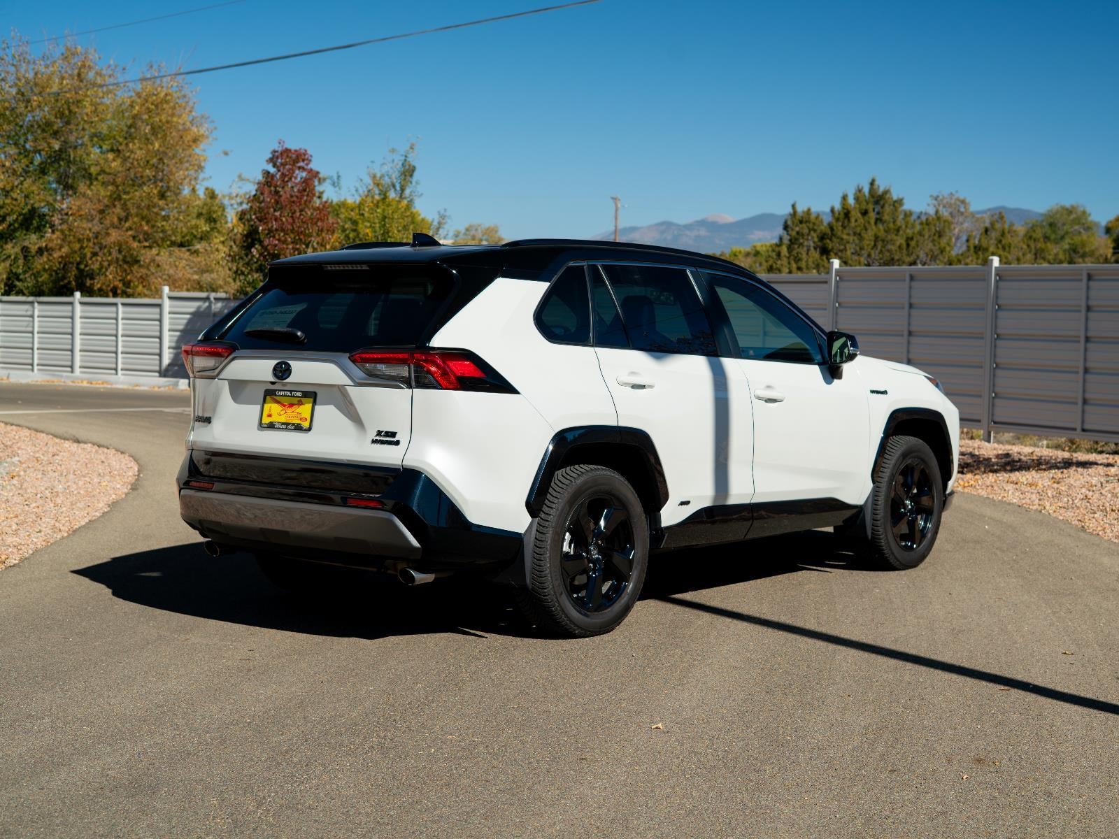 2019 Toyota RAV4 Hybrid XSE