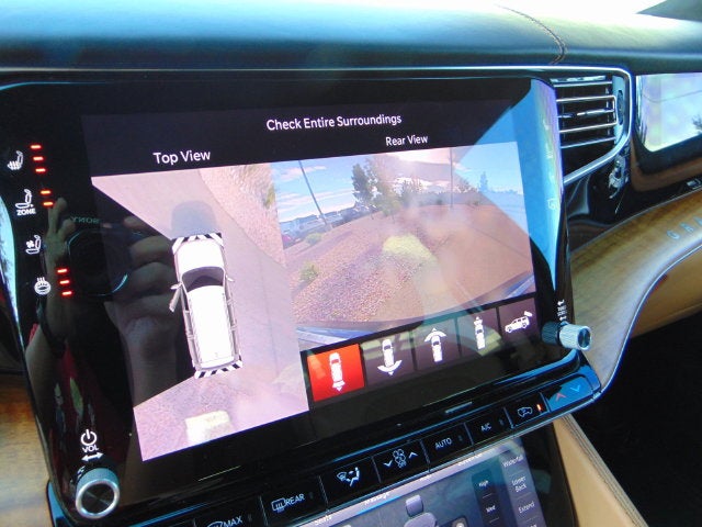 2022 Jeep Grand Wagoneer Series III