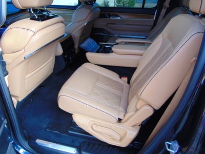 2022 Jeep Grand Wagoneer Series III