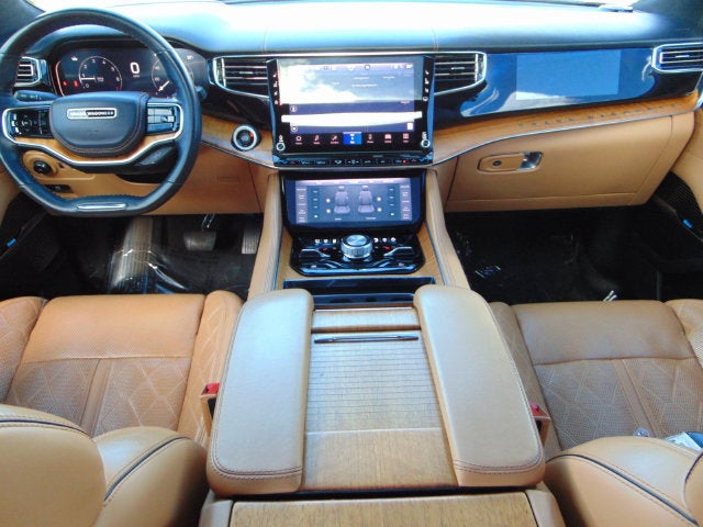 2022 Jeep Grand Wagoneer Series III
