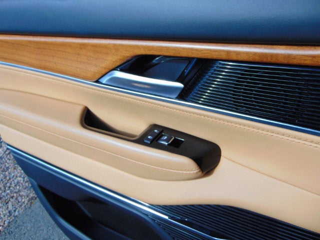 2022 Jeep Grand Wagoneer Series III