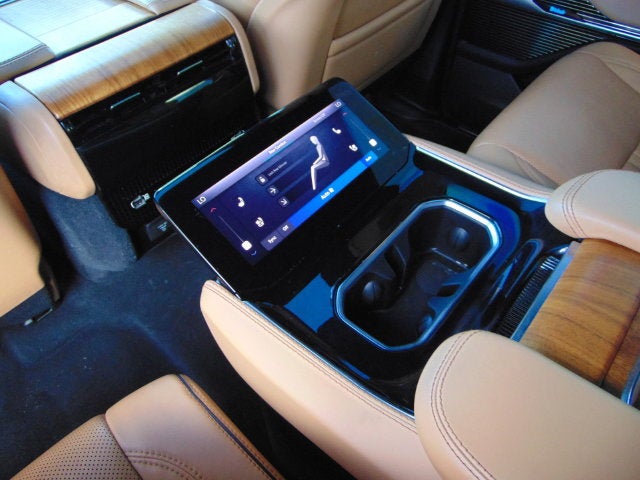 2022 Jeep Grand Wagoneer Series III