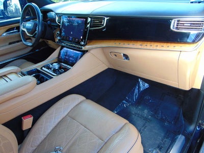 2022 Jeep Grand Wagoneer Series III