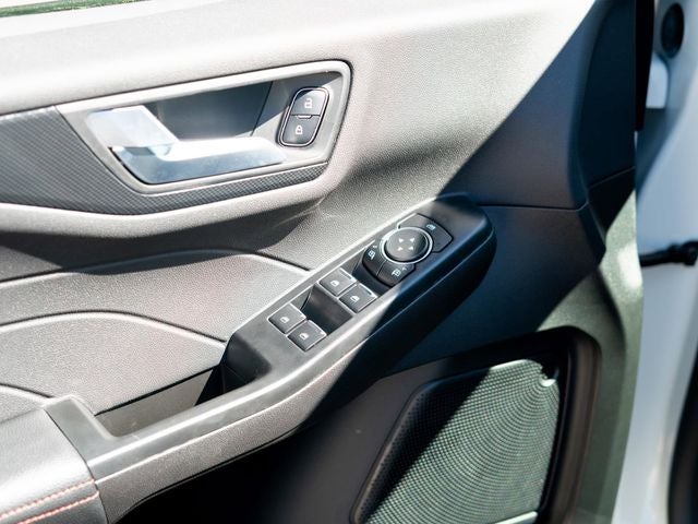 2025 Ford Escape Hybrid ST-Line