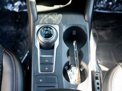 2025 Ford Escape Hybrid ST-Line