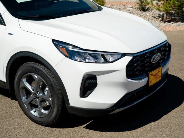 2025 Ford Escape Hybrid ST-Line