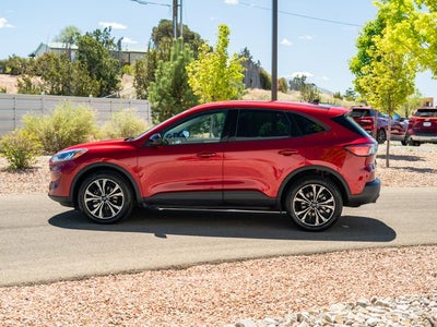 2022 Ford Escape Hybrid SE