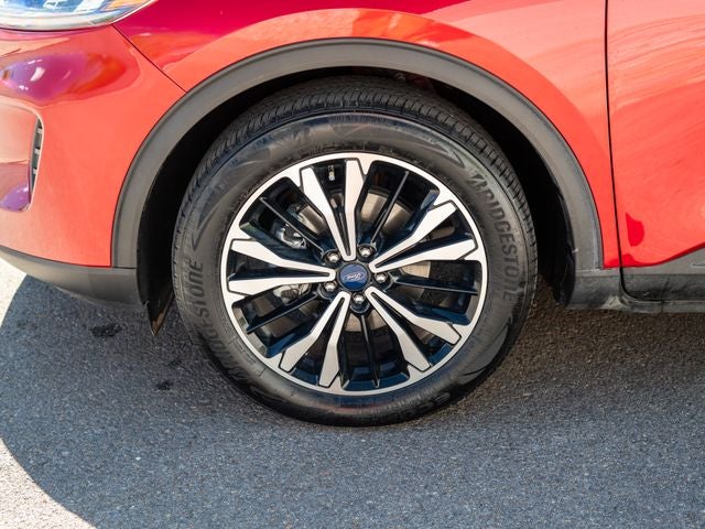 2022 Ford Escape Hybrid SE