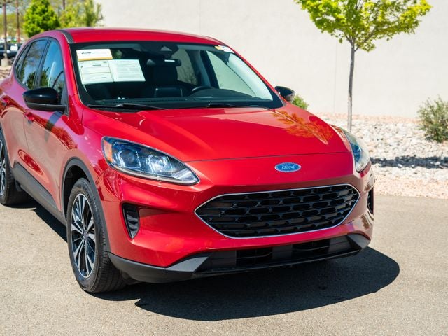 2022 Ford Escape Hybrid SE