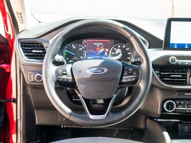 2022 Ford Escape Hybrid SE