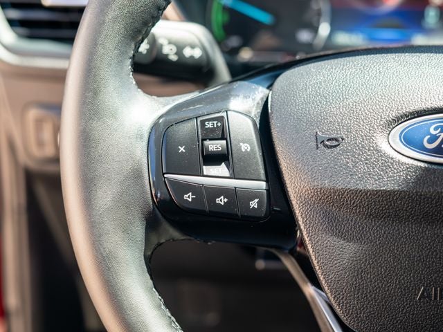 2022 Ford Escape Hybrid SE