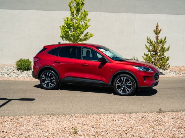 2022 Ford Escape Hybrid SE