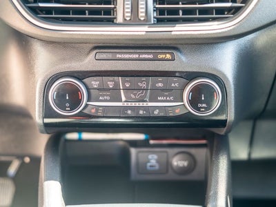 2022 Ford Escape Hybrid SE