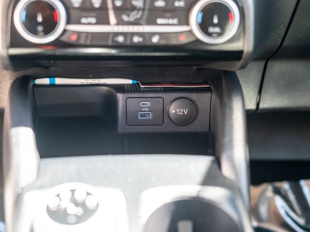 2022 Ford Escape Hybrid SE