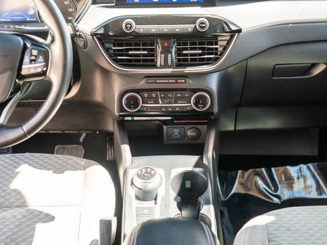 2022 Ford Escape Hybrid SE