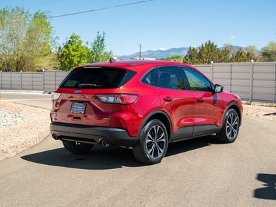 2022 Ford Escape Hybrid SE