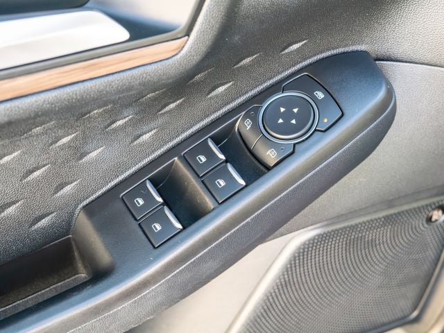 2020 Ford Escape Hybrid Titanium