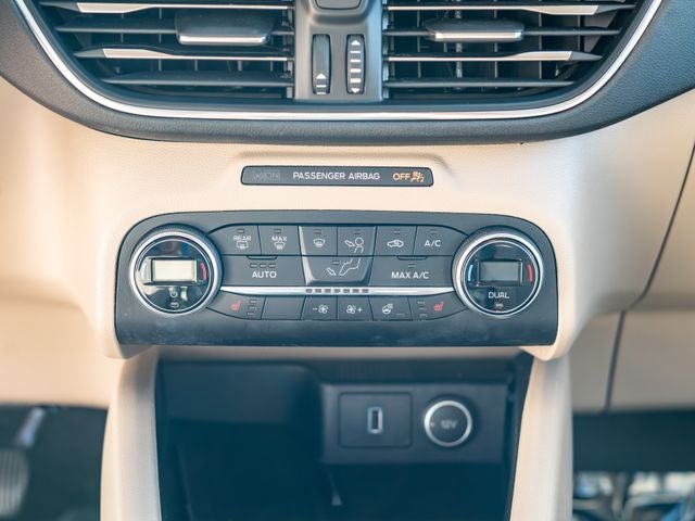 2020 Ford Escape Hybrid Titanium