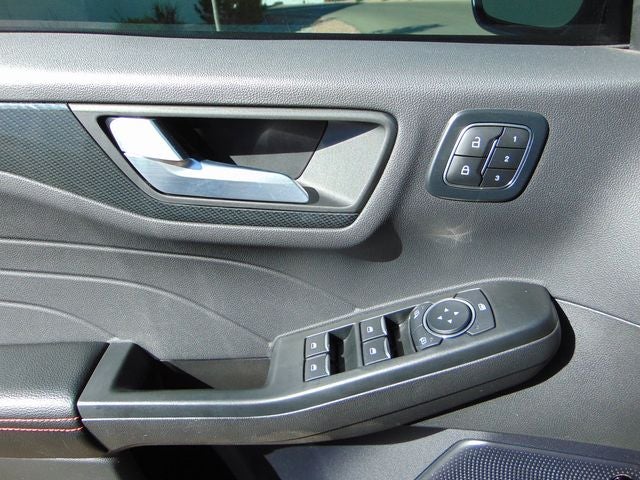 2024 Ford Escape ST-Line Select