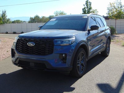 2025 Ford Explorer ST-Line
