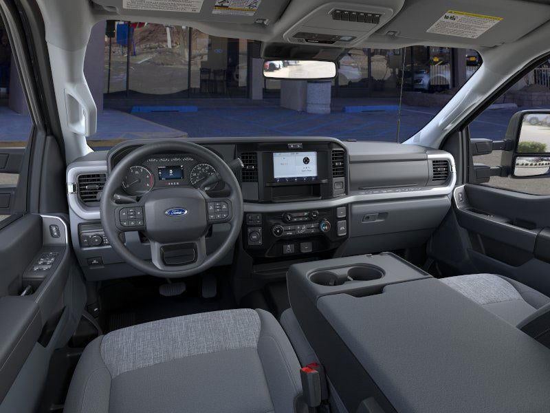 2026 Ford Super Duty F-350® XLT