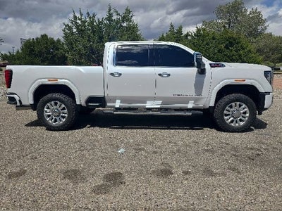 2024 GMC Sierra 2500HD Denali