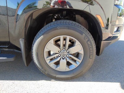 2025 Nissan Frontier SV