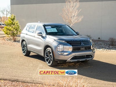 2022 Mitsubishi Outlander SE