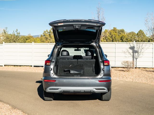 2022 Mitsubishi Outlander SE