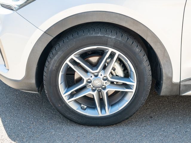 2017 Hyundai Santa Fe Limited Ultimate